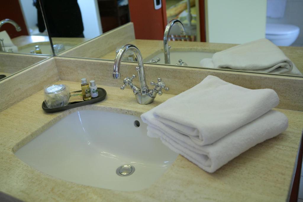 Domaine Des Graviers Hotel Nogent-sur-Seine Room photo